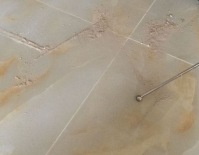 邹平瓷砖空鼓维修公司分享粘合剂选择不当在瓷砖铺贴过程中可能导致以下问题